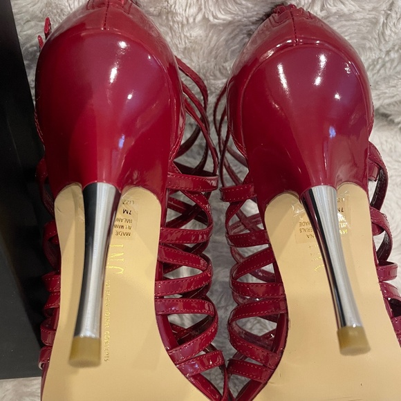 NEW! Macy's INC Fire Red 4" Strappy Heels - Size 7M - Picture 5 of 15